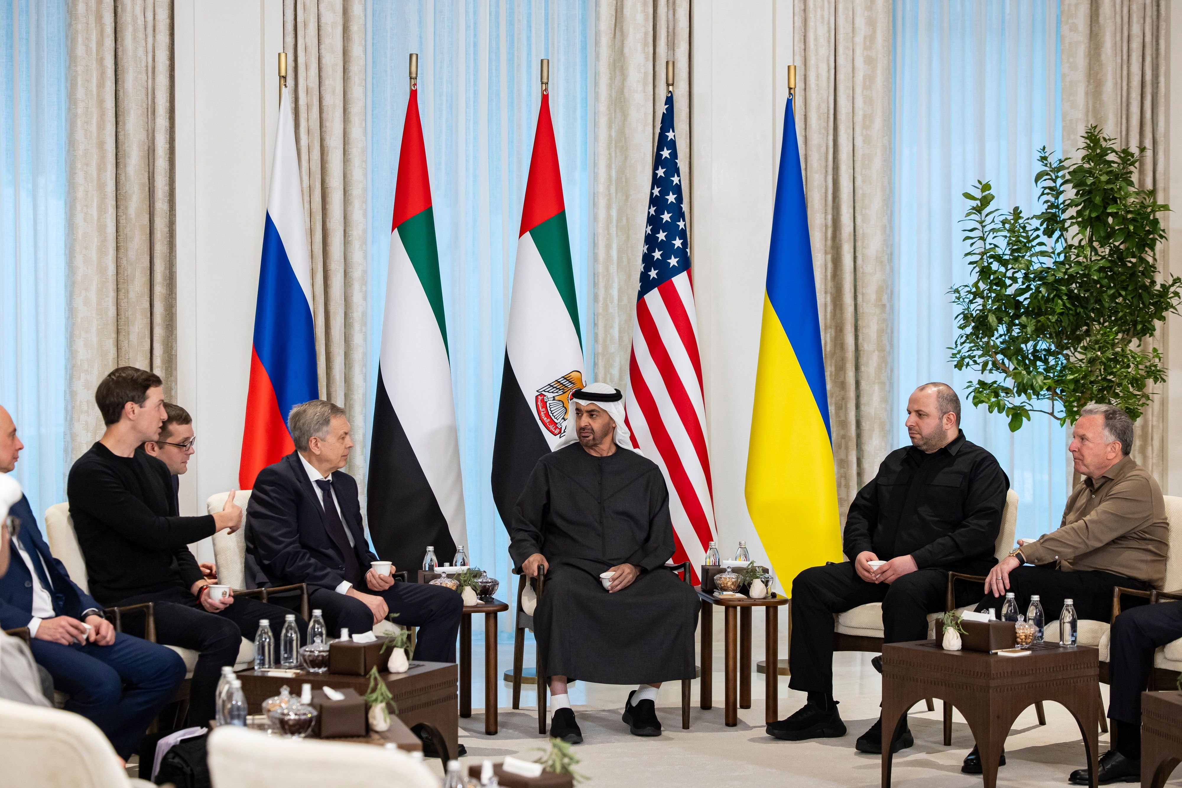 Ukraine-Gespr-che-in-Abu-Dhabi-Neuer-Ton-alte-Blockaden-und-ein-vergiftetes-Angebot-aus-Moskau