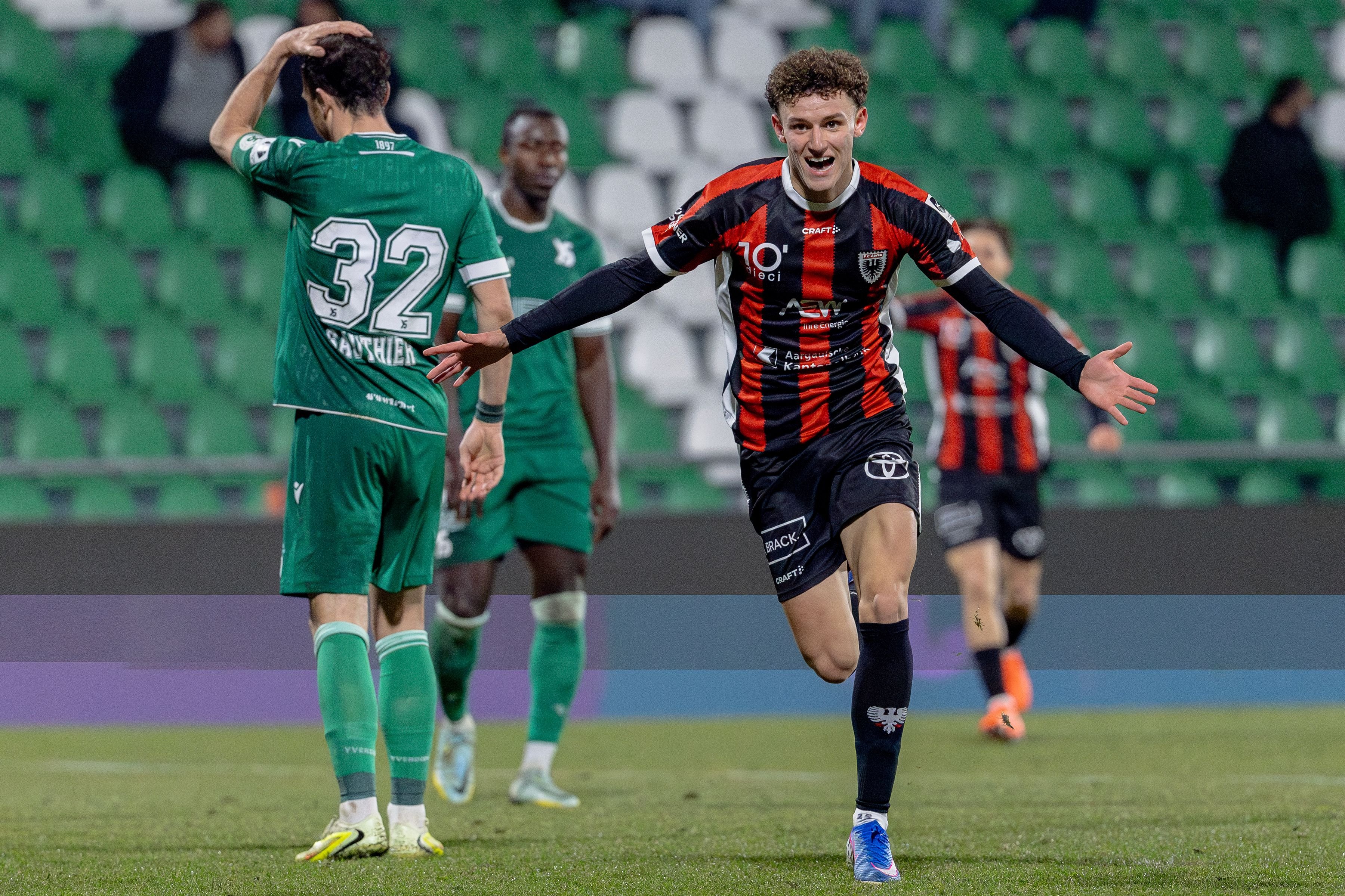 Last-Minute-Wahnsinn-in-Yverdon-Derbaci-schiesst-den-FC-Aarau-zum-2-1-Sieg