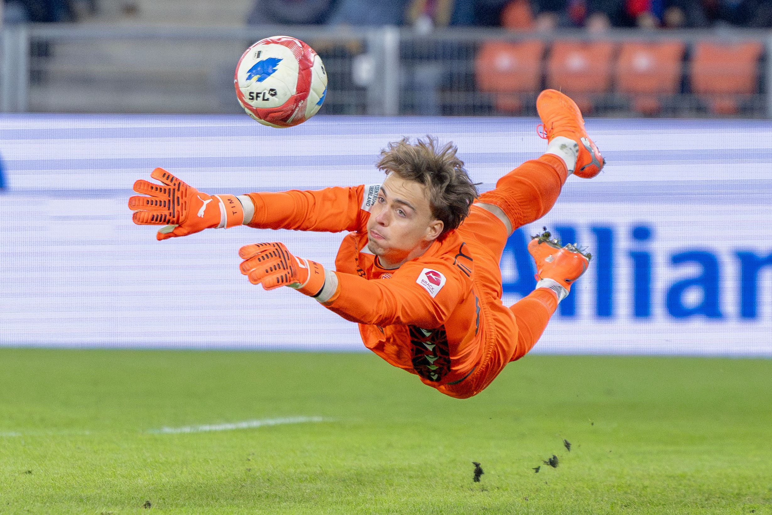 -Ich-war-in-einer-aussichtslosen-Situation-Aargauer-Goalie-gibt-emotionales-Super-League-Deb-t