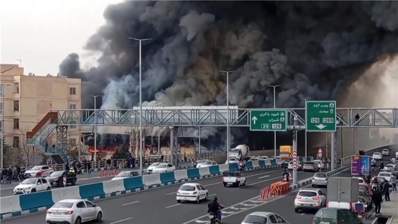 Grossbrand-in-Markthalle-in-Teheran-ausgebrochen