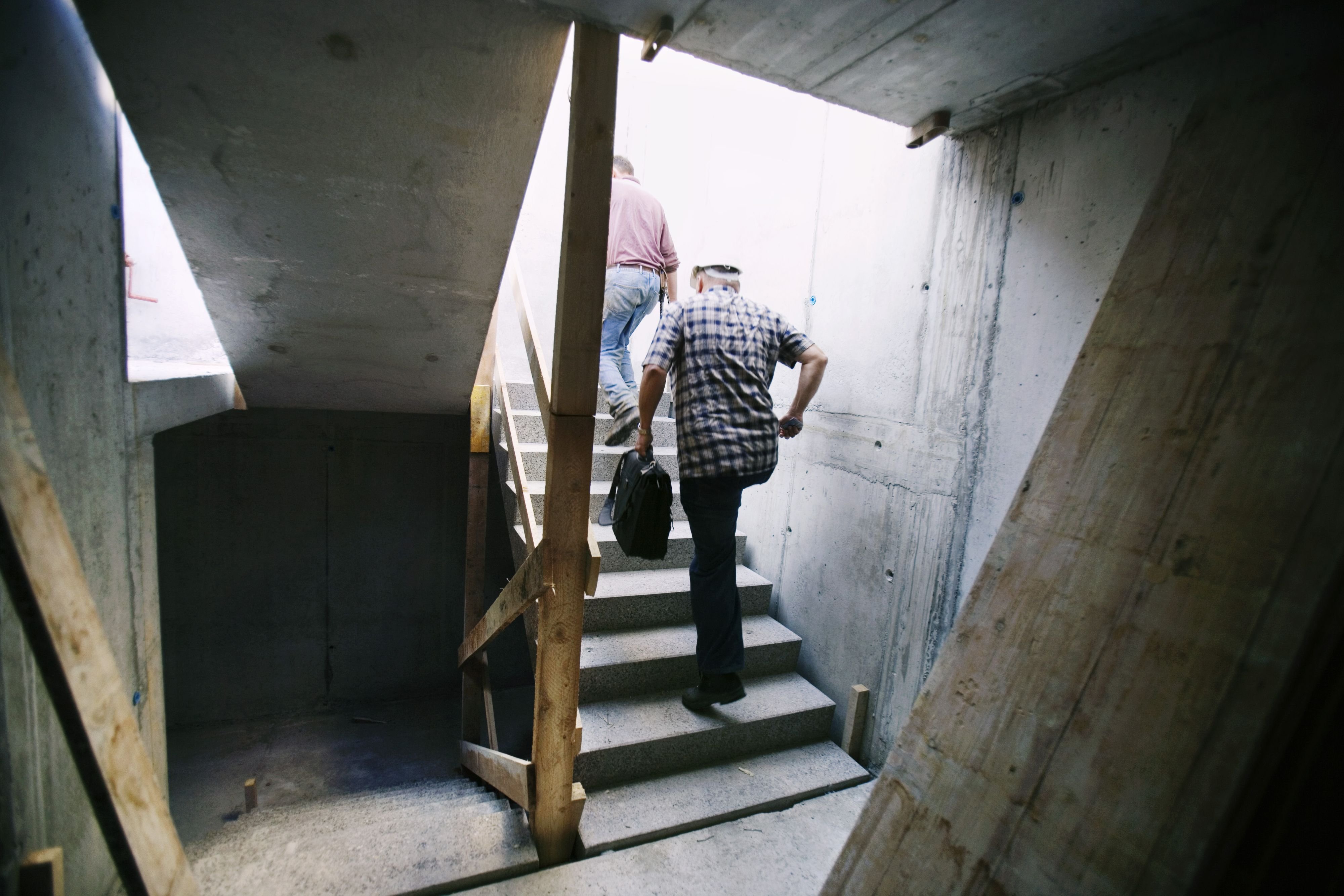 Kosovare-wegen-Betrugs-verurteilt-Er-wohnt-in-einem-Haus-mit-Pool-im-Aargau