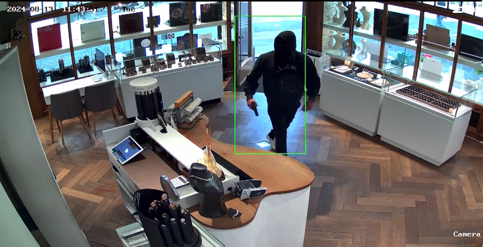 nach-berf-llen-aarauer-juweliere-verriegeln-auch-tags-ber-ihre-t-ren