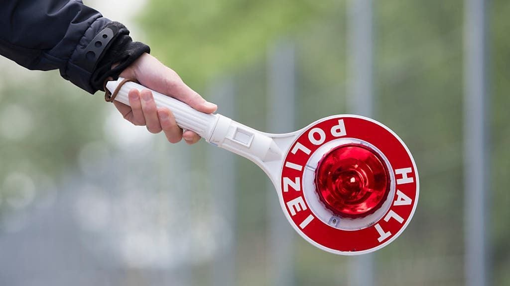 Ohne-Ausweis-gefahren-Nun-sind-rund-40-000-Franken-futsch