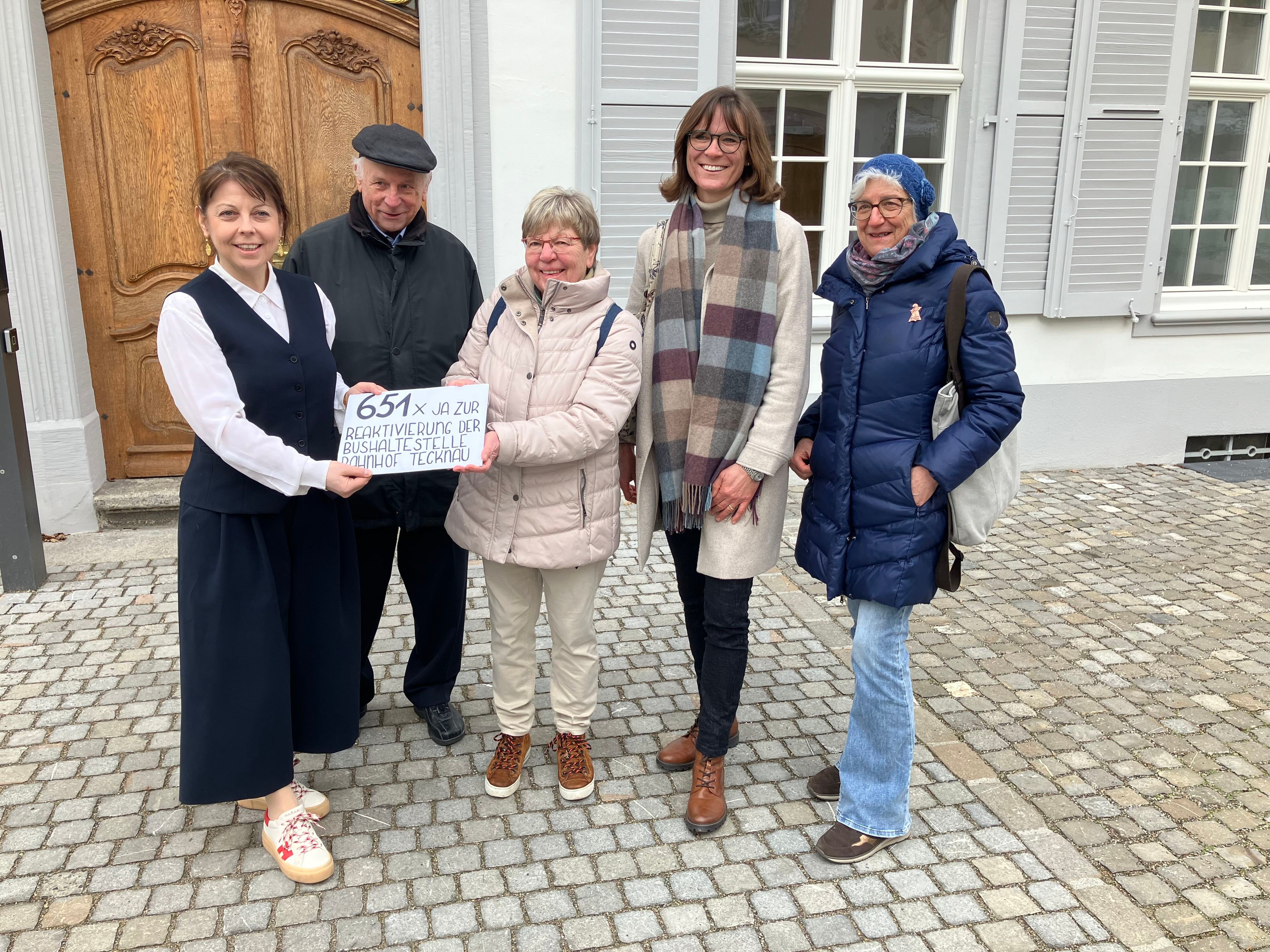 -Der-Bahnhof-als-Verkehrsknoten-existiert-nicht-mehr-Petition-macht-gegen-gestrichene-Bushaltestelle-mobil