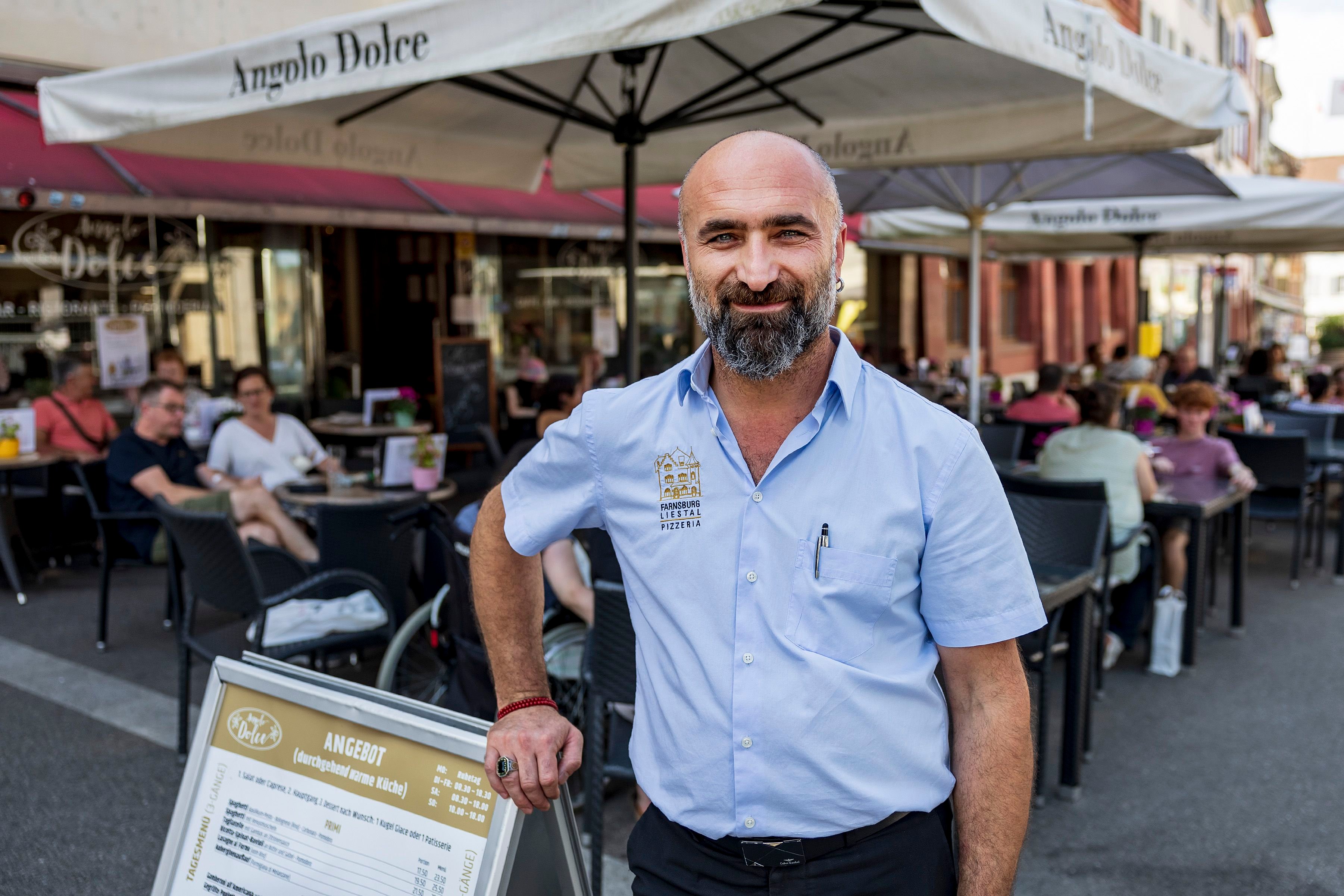 -Angolo-Dolce-schafft-Abhilfe-gegen-Liestals-mont-gliche-Caf-D-rre