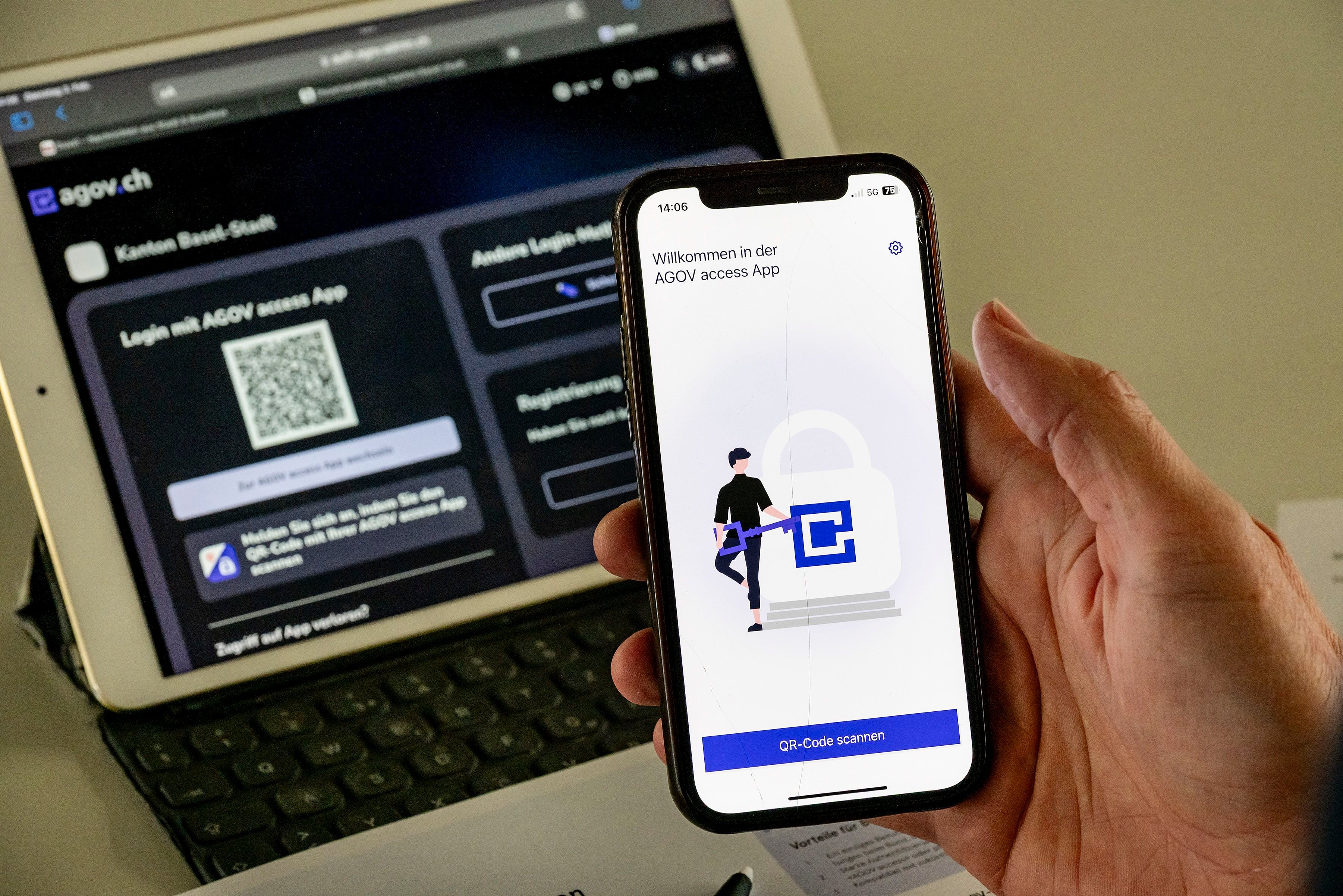 Die-meisten-Steuererkl-rungen-in-Basel-werden-digital-eingereicht-doch-die-Gruppe-der-Digital-Abstinenten-w-chst