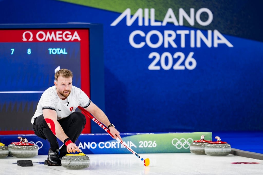 Olympische Wettbewerbe starten mit Sieg für die Schweizer Mixed-Curler ++ Abfahrtstraining der Frauen abgesagt