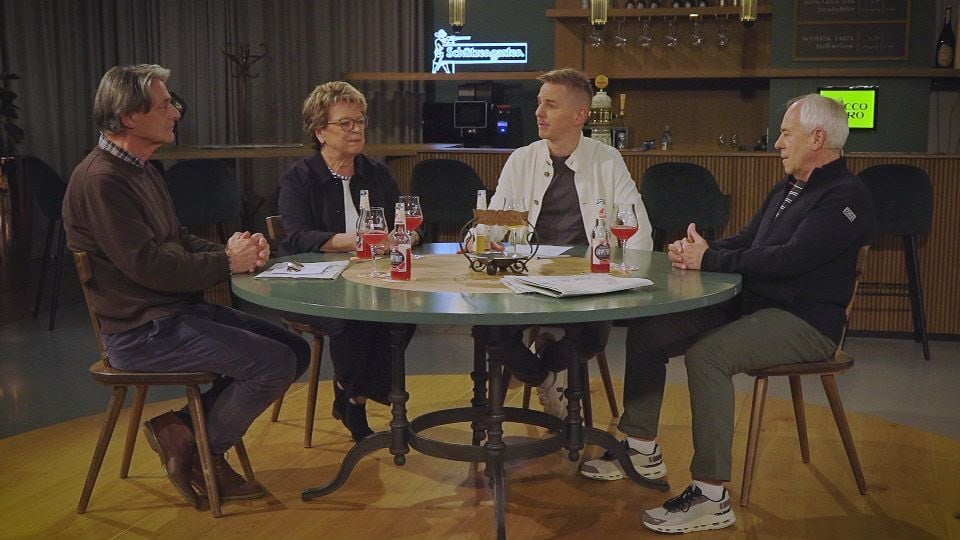 Telefonbetr-ger-FCSG-Cupsieg-und-V-Ausbau-in-der-Ostschweiz-der-TVO-Stammtisch