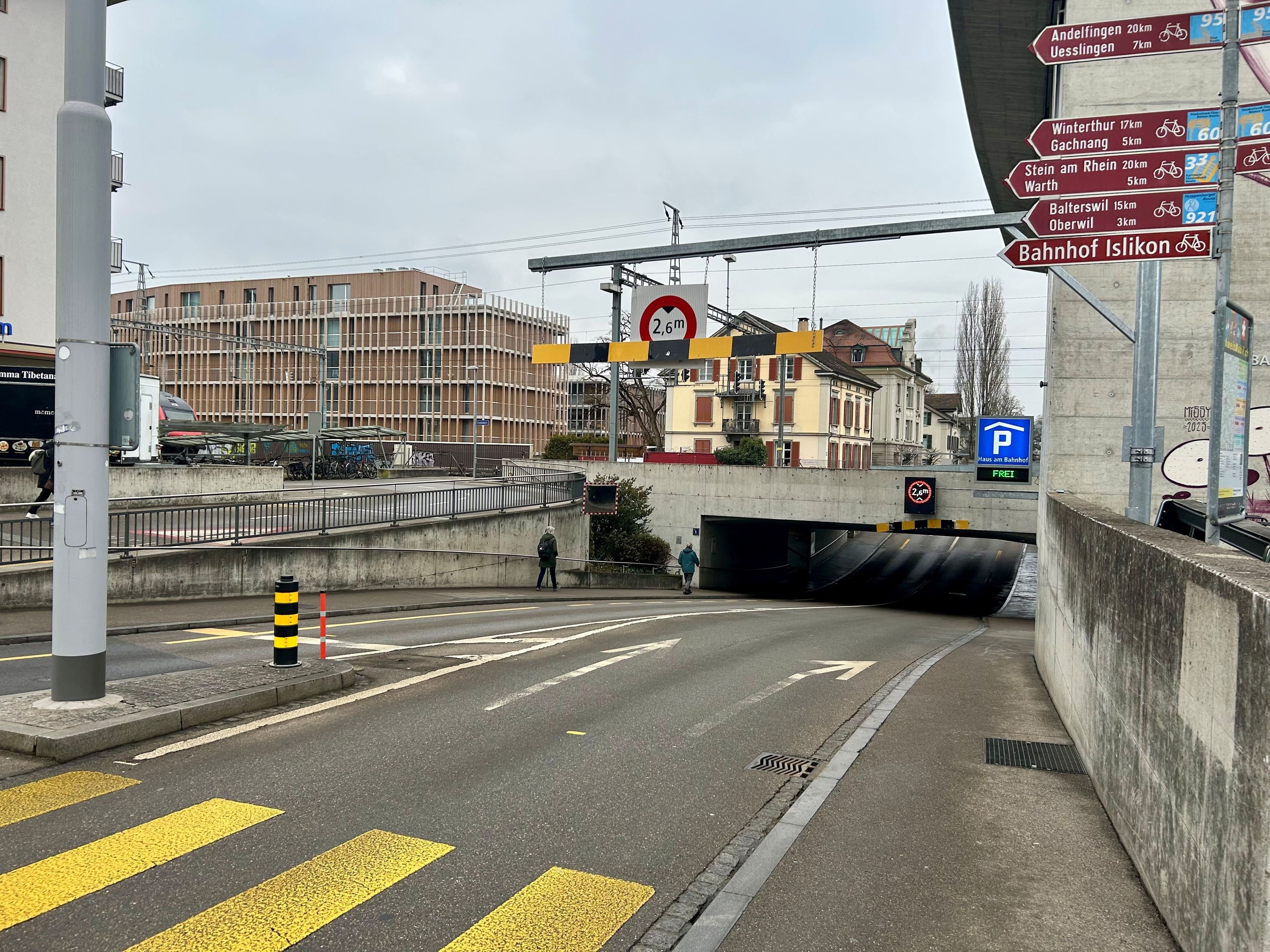 Gleich-dreifach-gestraft-Mann-der-in-Deppenfalle-fuhr-war-mit-gestohlenem-Fahrzeug-und-ohne-F-hrerschein-unterwegs