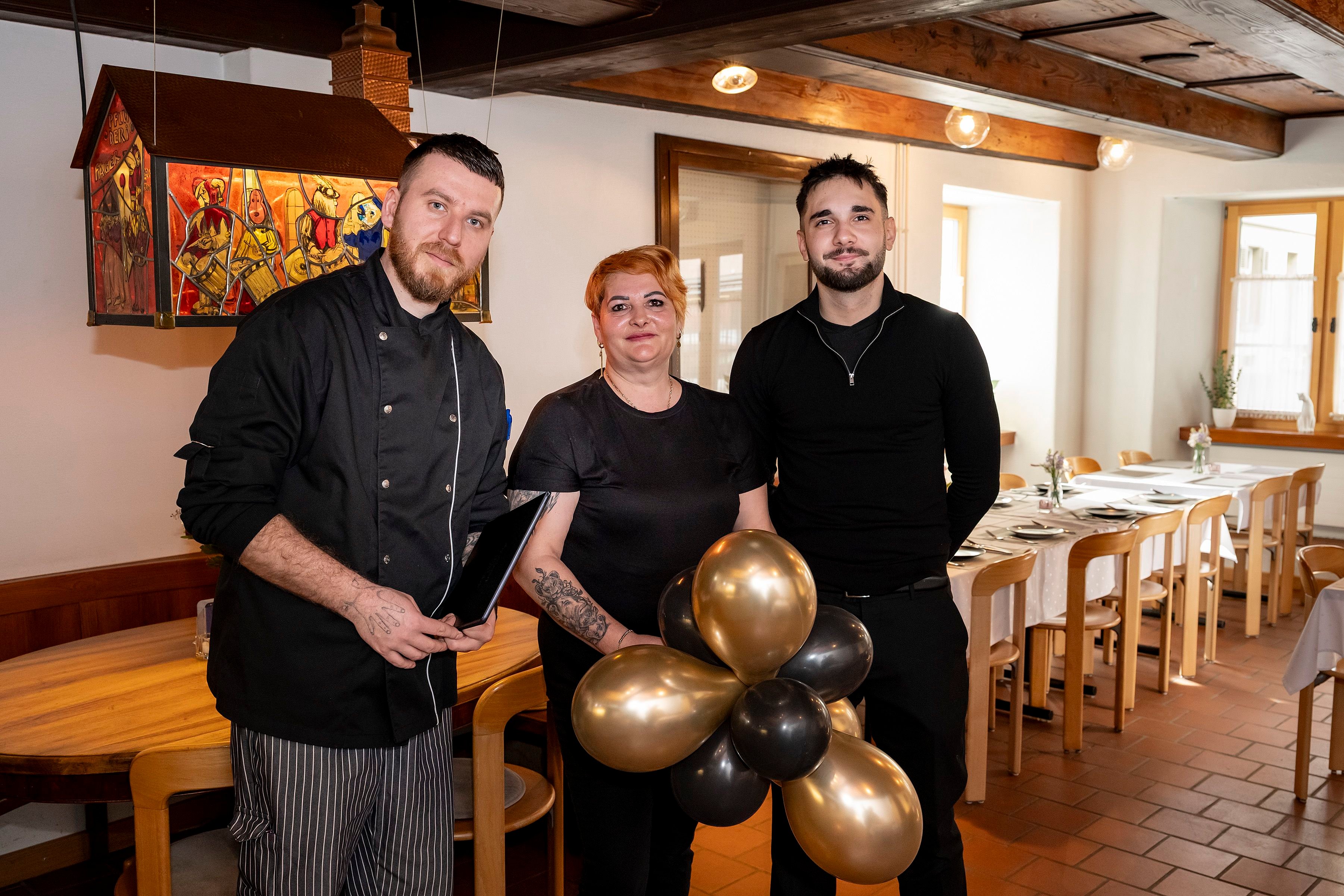 Neuer-Betreiber-in-Laufen-Das-Restaurant-R-ssli-galoppiert-wieder-los