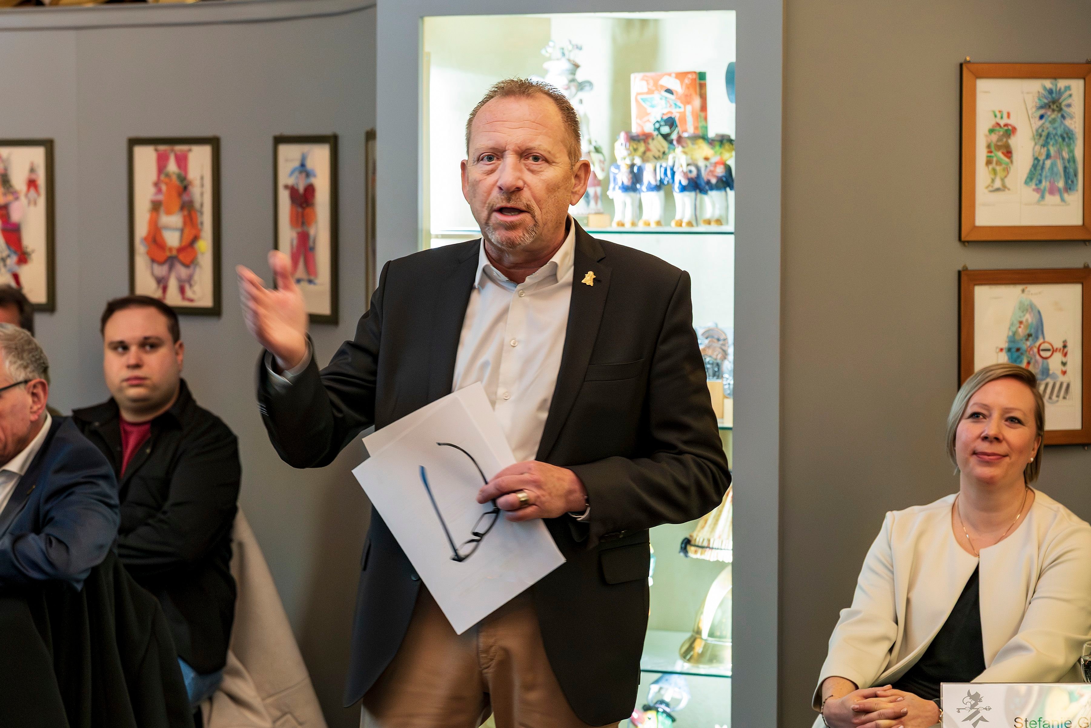 Trump-verdr-ngt-Cramer-Internationale-Sujets-stehen-h-her-im-Kurs-als-lokale