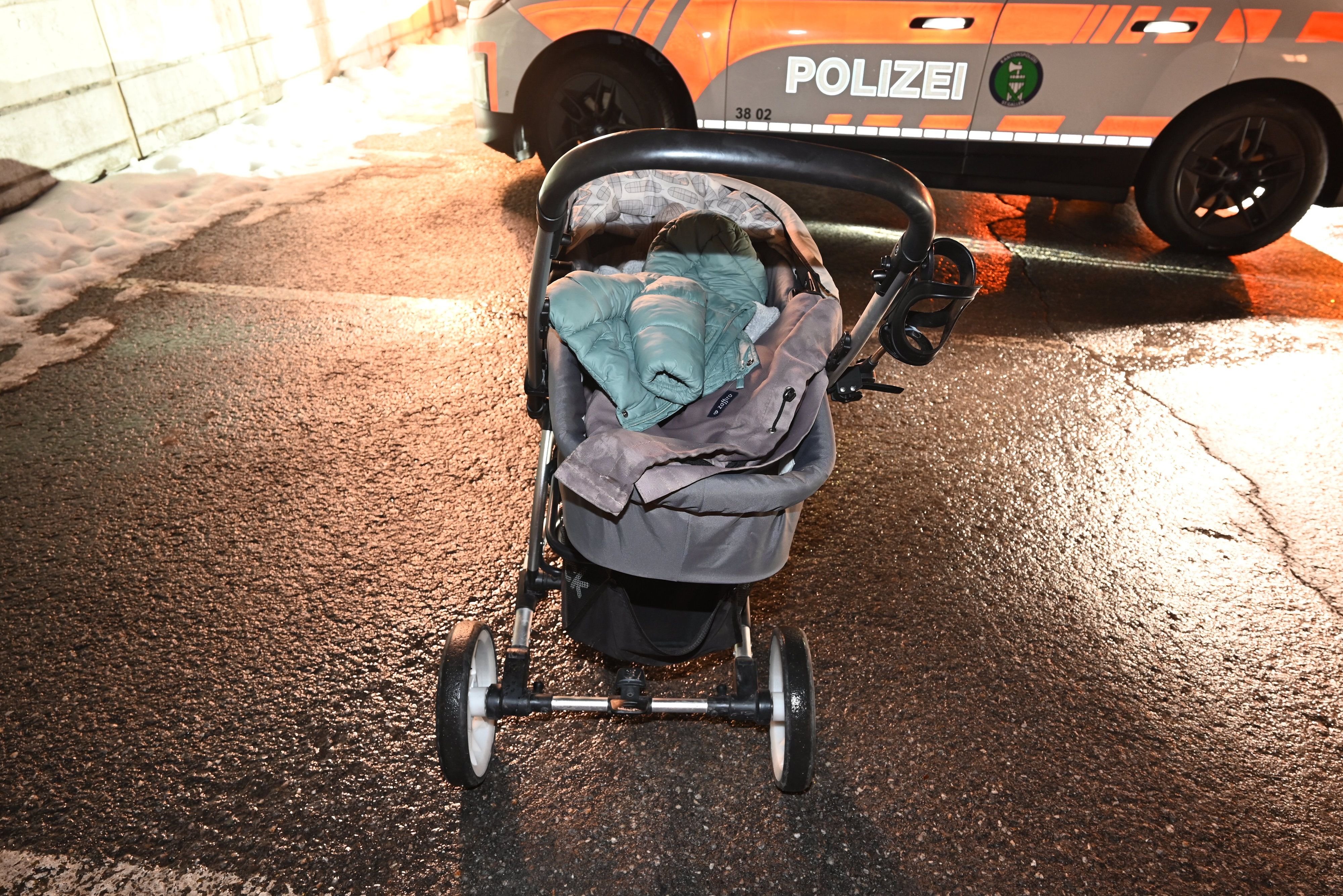 Flumserberg-Fussg-ngerin-mit-Baby-angefahren-beide-schwer-verletzt