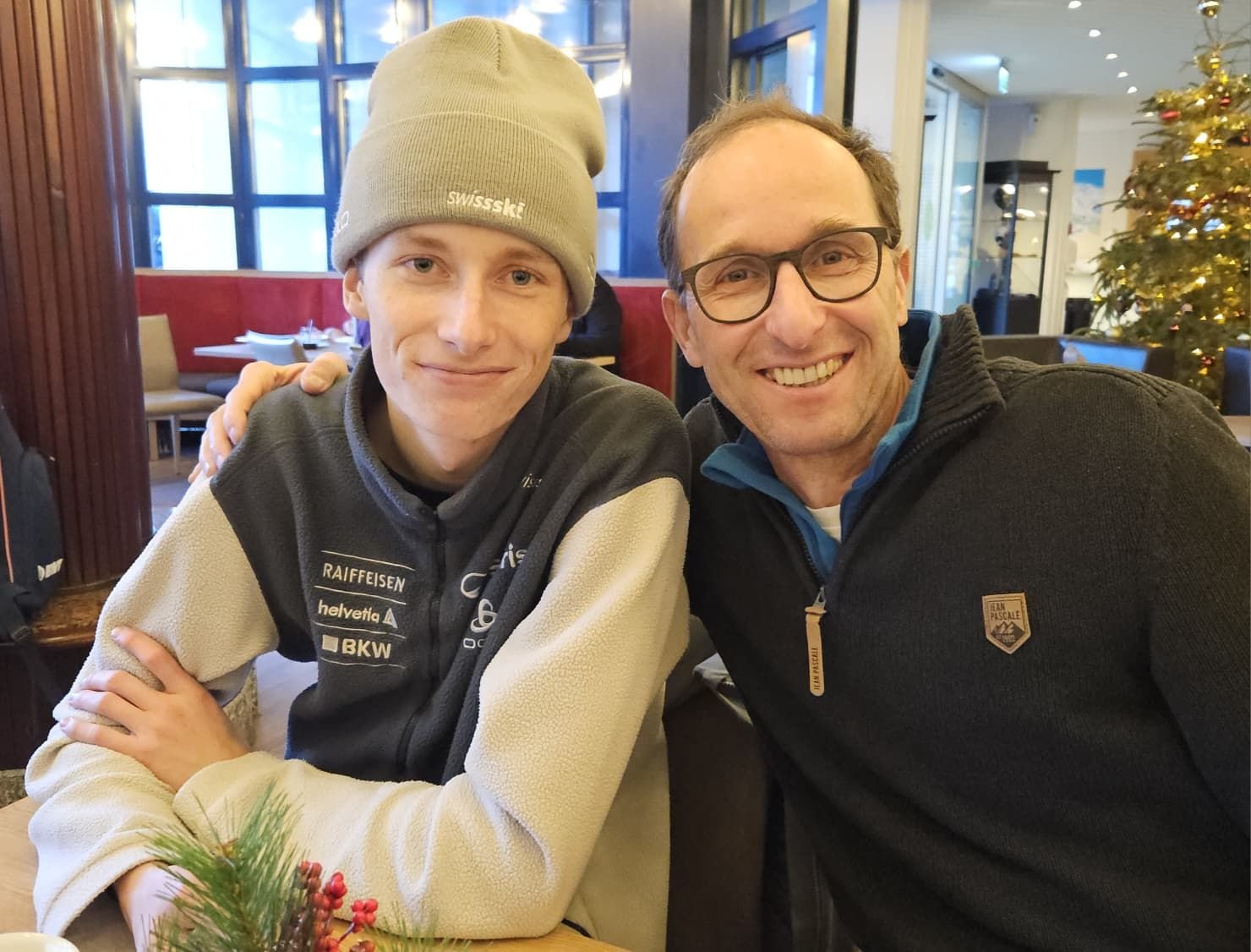 Felix-Trunz-springt-wie-einst-sein-Vater-Martin-an-Olympia-gegen-Simon-Ammann-traten-schon-beide-an-