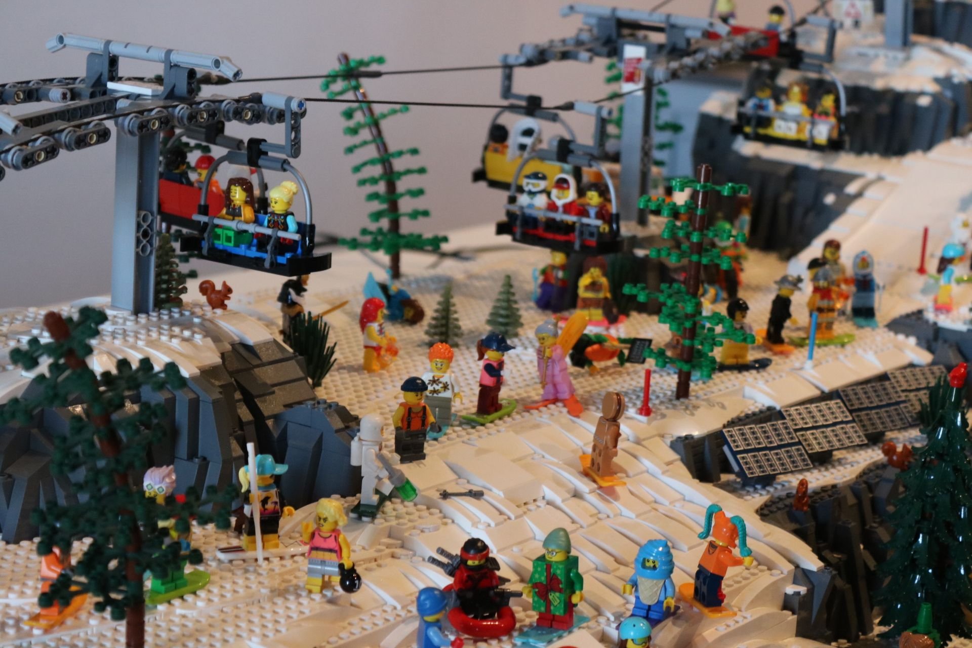 -Wir-holen-uns-und-die-Leute-zur-ck-in-die-Jugend-sagen-zwei-Lego-Freaks-die-im-Kornhaus-Romanshorn-ihre-Welten-zeigen