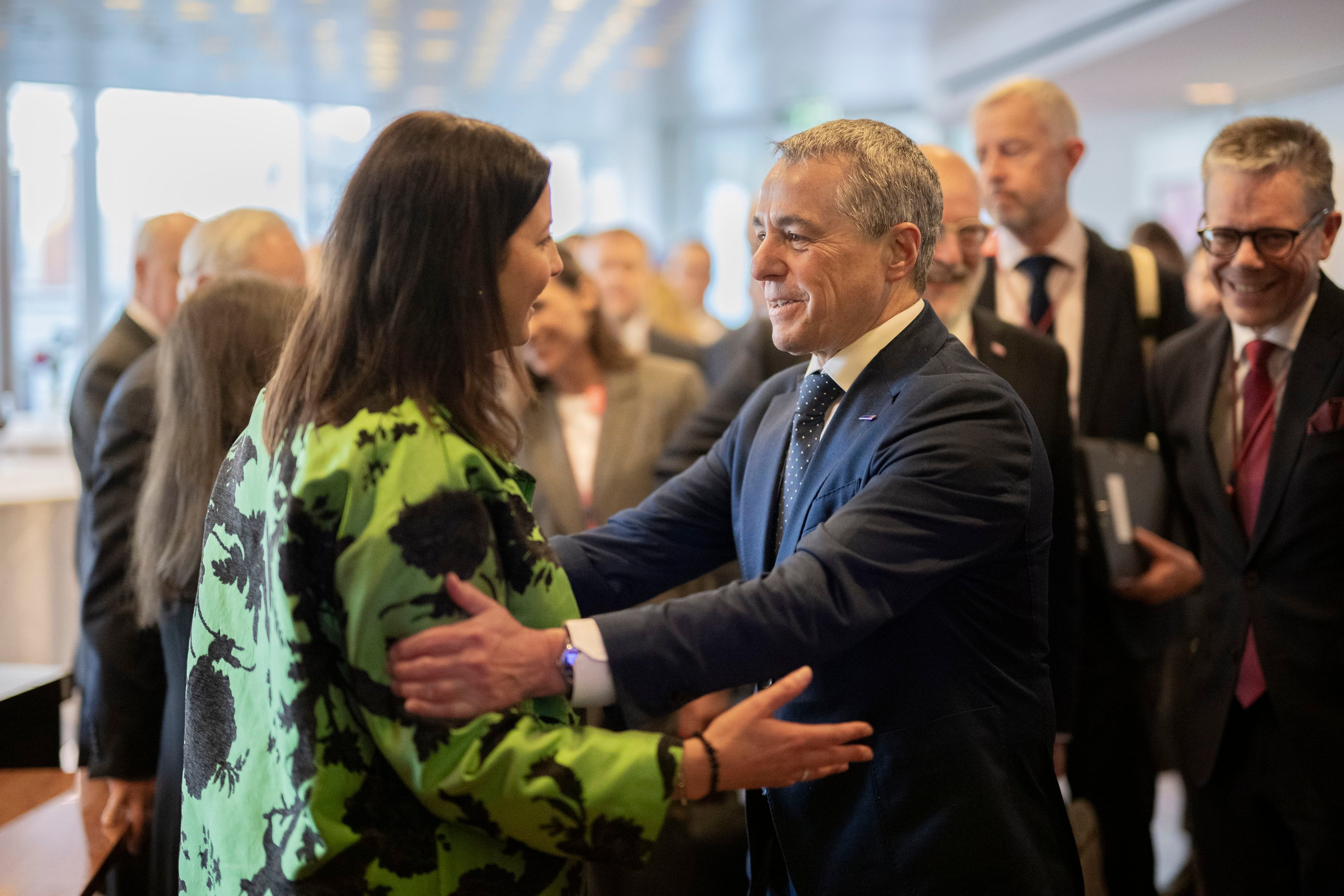 -Hass-ist-inakzeptabel-f-r-die-Demokratie-Bundesrat-Cassis-und-Regierungsr-tin-Bucher-Seite-an-Seite-gegen-Antisemitismus