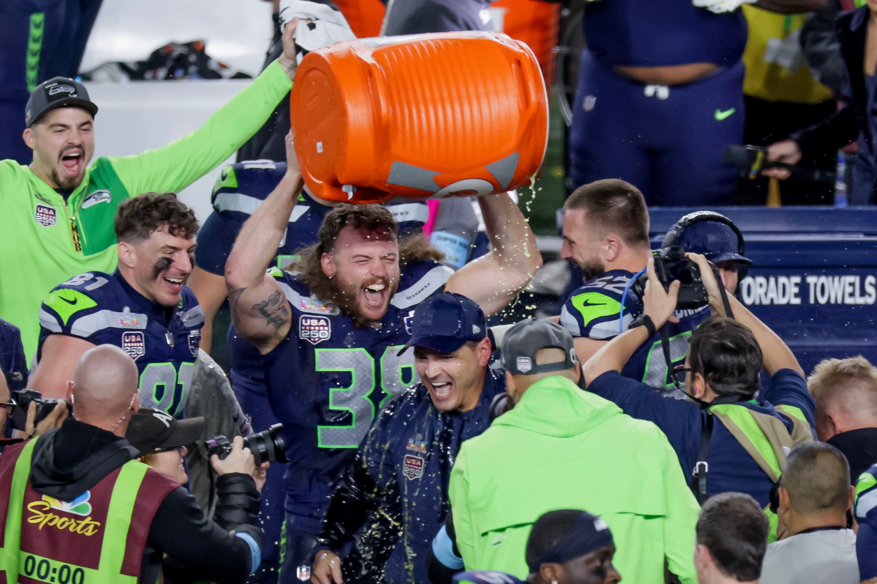 Revanche-gegen-Patriots-Die-Seattle-Seahawks-gewinnen-den-Super-Bowl