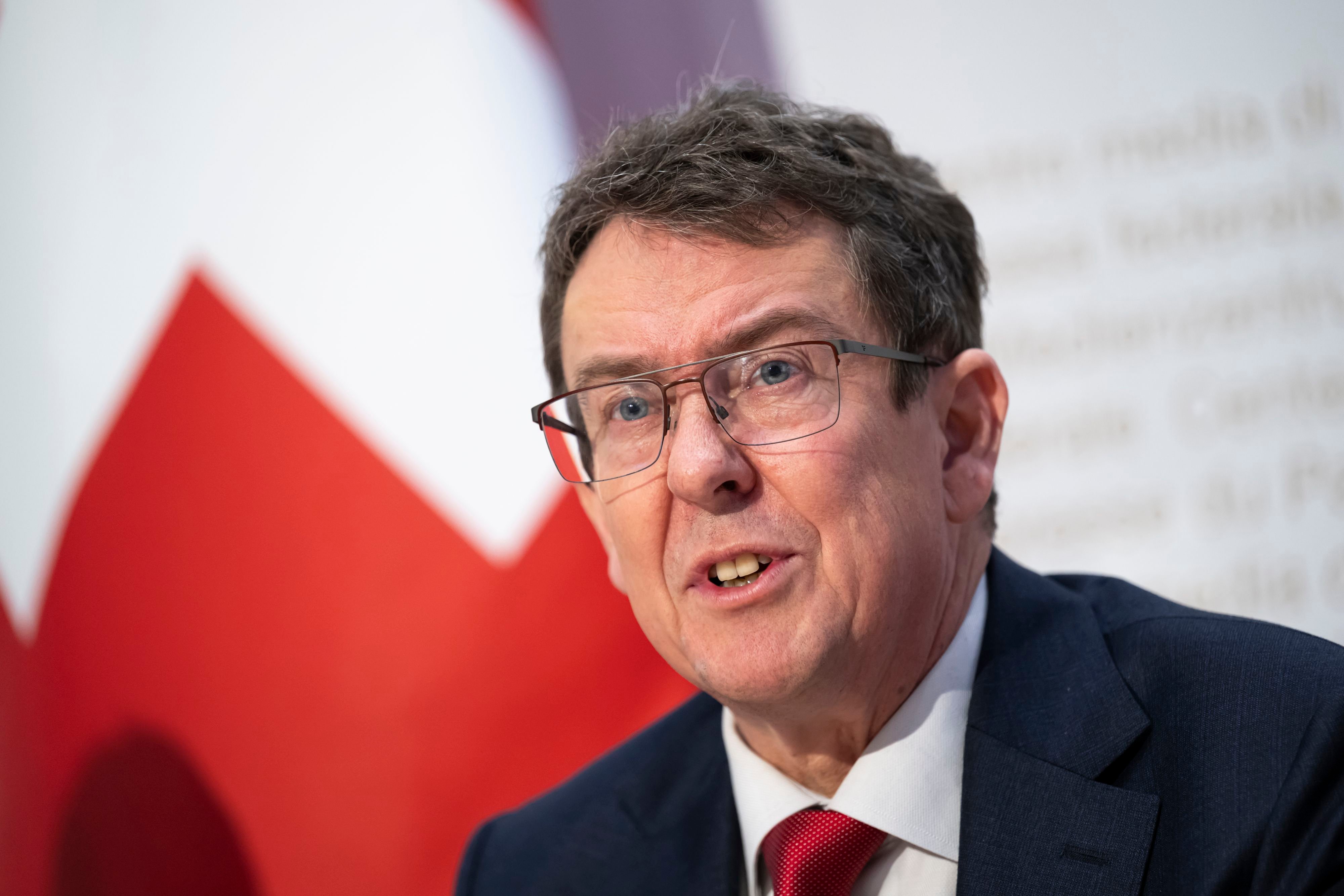 so-k-nnen-sie-bundesrat-r-sti-pers-nlich-treffen-und-ber-die-srg-initiative-streiten