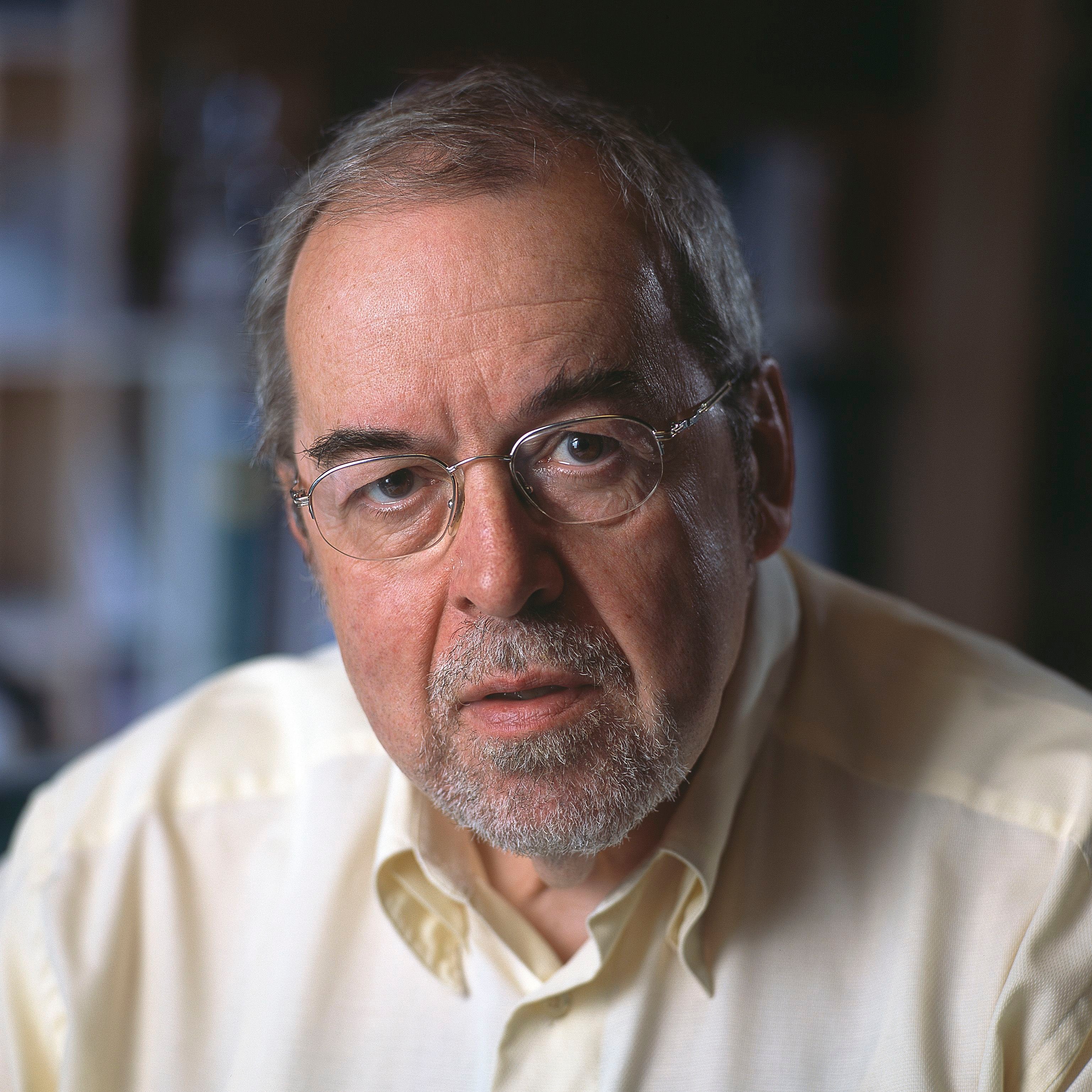 Mit-Karl-L-nd-ist-ein-pr-gender-Schweizer-Journalist-gestorben-sein-Sohn-ist-ein-bekannter-Kabarettist