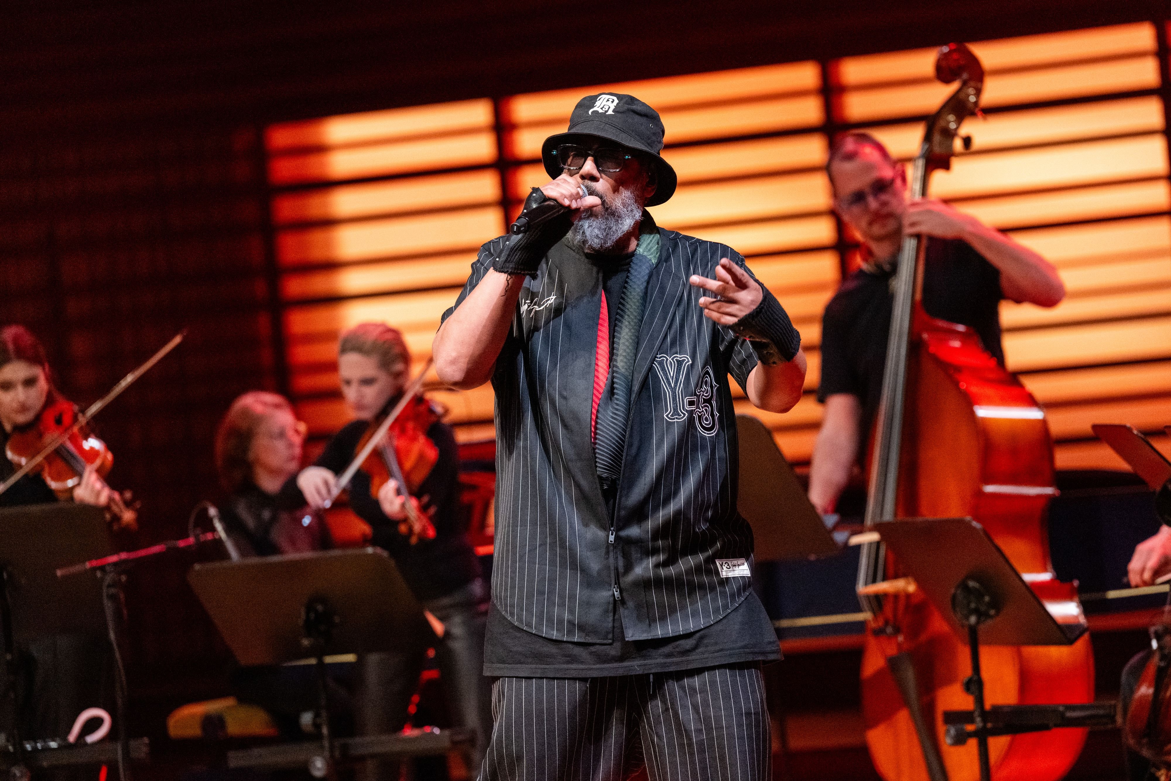 KKL: Samy Deluxe mit Mikis Takeover! Ensemble